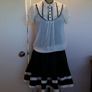 NWOT Forever 21 Satin pleated knee length skirt